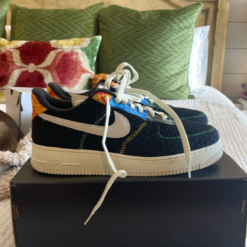 Nike Black and White Sneakers with Multicolor Accents